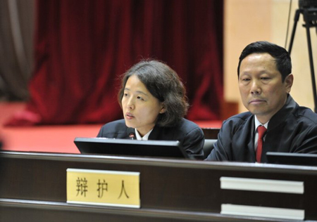 京都律所刘玲律师以辩护人身份谈"立二拆四案"